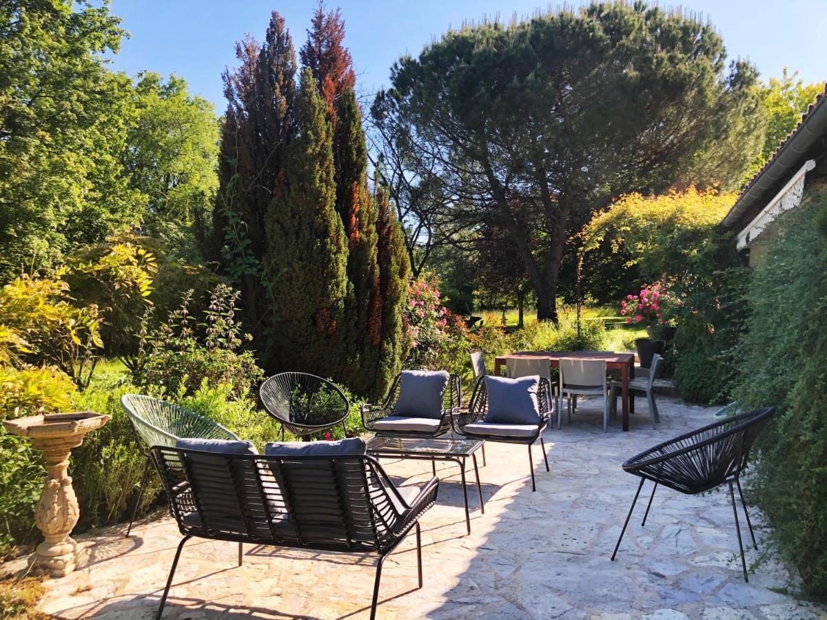 Villa Le Creyssac Saint-Félix-de-Bourdeilles Exterior photo